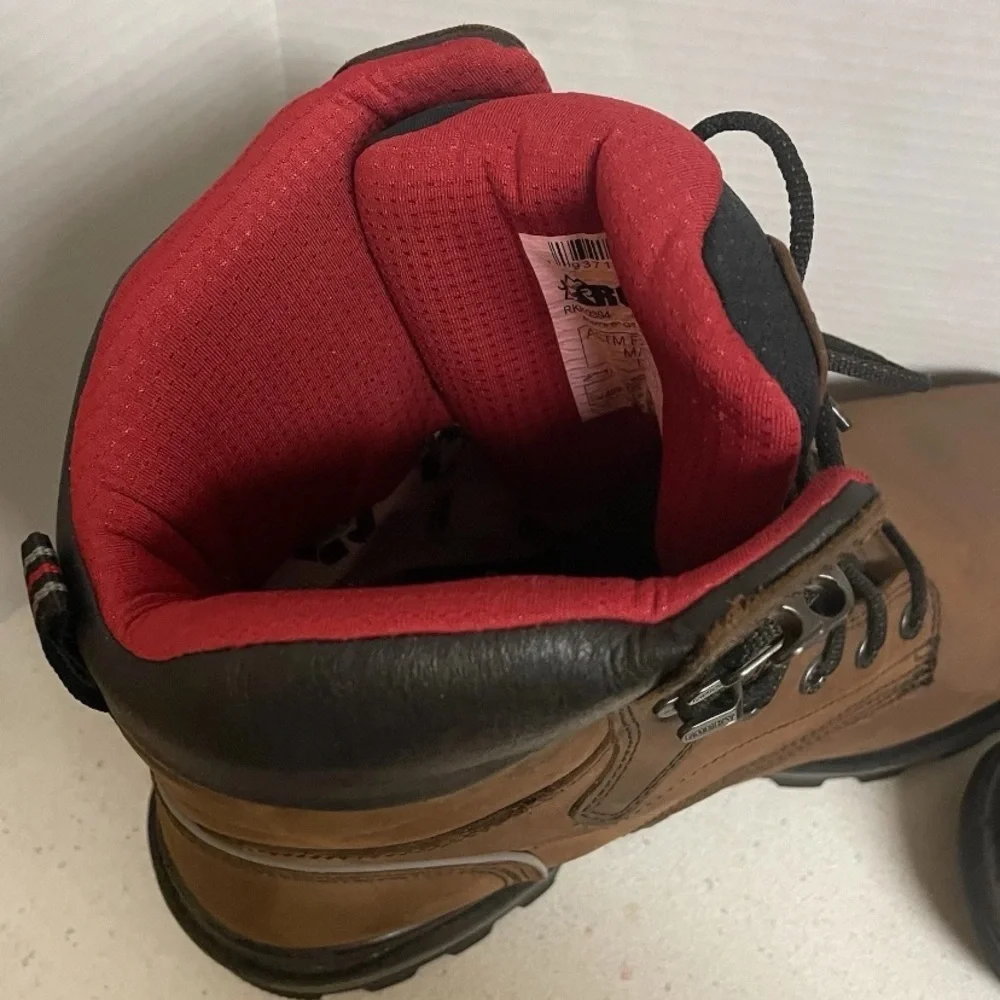 Rocky sturdy leather